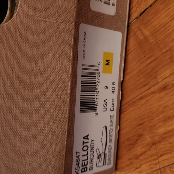 Kork-Ease Burgundy Mules with Soft Suede Upper and Minimalist Design - Picture 3 of 3